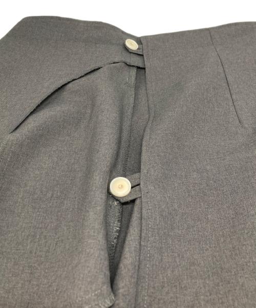 foufou（フーフー ザドレス）foufou (フーフー) ハイウエストラップスカート グレーの古着・服飾アイテム