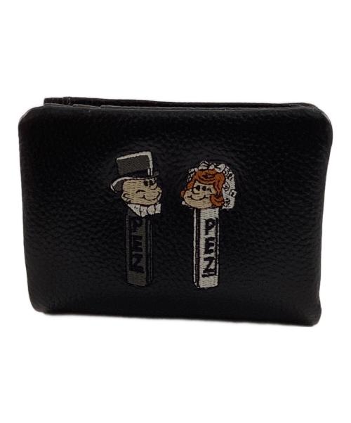 ear PAPILLONNER（イアパピヨネ）ear PAPILLONNER (イアパピヨネ) PEZ (ペッツ) コラボコンパクトウォレット ブラック 未使用品の古着・服飾アイテム