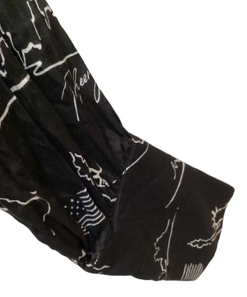 PHEENY（フィーニー）PHEENY (フィーニー) NYCプリントバックオープンワンピース ブラック サイズ:Fの古着・服飾アイテム