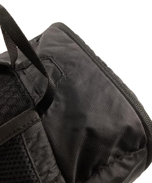 MOUNTAIN HARD WEAR（マウンテンハードウェア）MOUNTAIN HARD WEAR (マウンテンハードウェア) フリューイッド 16 V.3 バックパック ブラックの古着・服飾アイテム