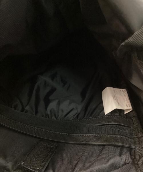 MOUNTAIN HARD WEAR（マウンテンハードウェア）MOUNTAIN HARD WEAR (マウンテンハードウェア) フリューイッド 16 V.3 バックパック ブラックの古着・服飾アイテム