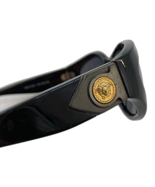 GIANNI VERSACE（ジャンニ・ヴェルサーチ）GIANNI VERSACE (ジャンニ・ヴェルサーチ) メデューサテンプルサングラス ブラックの古着・服飾アイテム