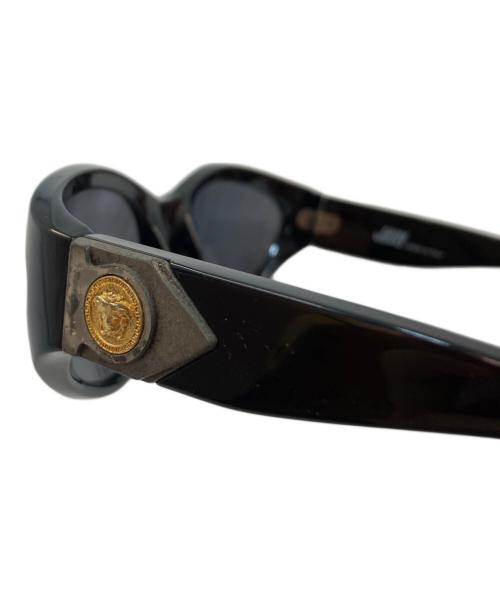 GIANNI VERSACE（ジャンニ・ヴェルサーチ）GIANNI VERSACE (ジャンニ・ヴェルサーチ) メデューサテンプルサングラス ブラックの古着・服飾アイテム