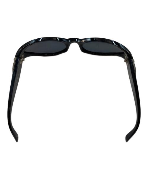 GIANNI VERSACE（ジャンニ・ヴェルサーチ）GIANNI VERSACE (ジャンニ・ヴェルサーチ) メデューサテンプルサングラス ブラックの古着・服飾アイテム