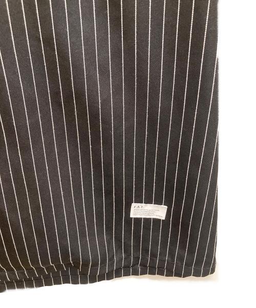 FAT（エフエーティー）FAT (エフエーティー) ストライプオープンカラーシャツ ブラック×ホワイト サイズ:TITICHの古着・服飾アイテム