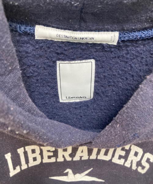 Liberaiders（リベレイダース）Liberaiders (リベレイダース) カレッジロゴフーディ ネイビー サイズ:MEDIUMの古着・服飾アイテム