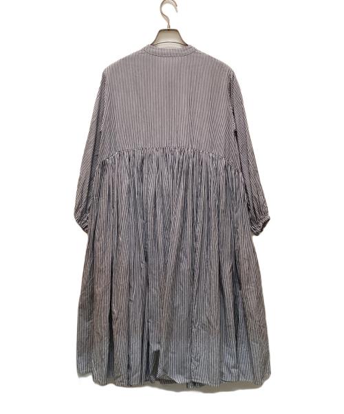 BEARDSLEY（ビアズリー）BEARDSLEY (ビアズリー) 先染めギャザーワンピース ネイビー×ホワイトの古着・服飾アイテム