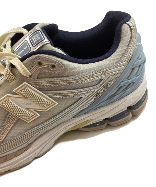 NEW BALANCE（ニューバランス）NEW BALANCE (ニューバランス) KITH (キス) M1906RKC シルバー×ブルー サイズ:29の古着・服飾アイテム