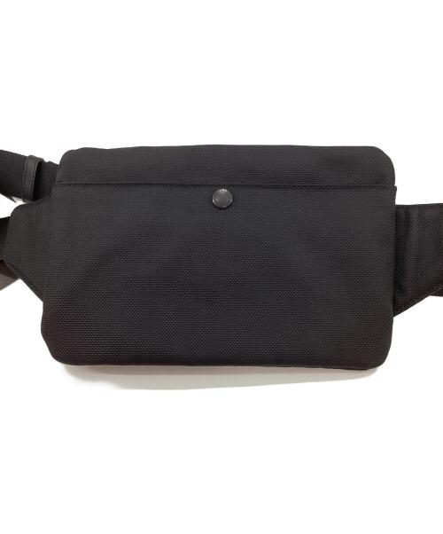BLACK LABEL CRESTBRIDGE（ブラックレーベル クレストブリッジ）BLACK LABEL CRESTBRIDGE (ブラックレーベル クレストブリッジ) ボディバッグ ブラックの古着・服飾アイテム