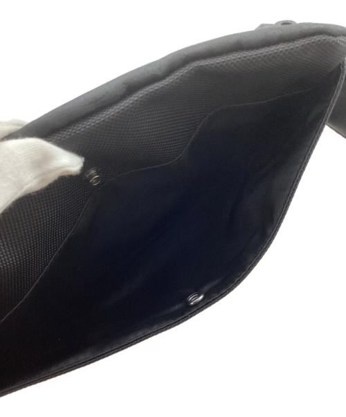 BLACK LABEL CRESTBRIDGE（ブラックレーベル クレストブリッジ）BLACK LABEL CRESTBRIDGE (ブラックレーベル クレストブリッジ) ボディバッグ ブラックの古着・服飾アイテム