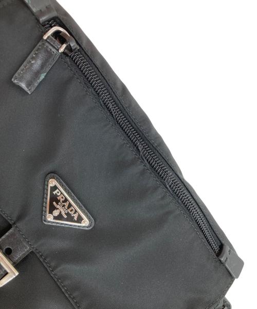 PRADA（プラダ）PRADA (プラダ) ナイロンショルダーバッグ ブラックの古着・服飾アイテム