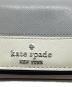 中古・古着 Kate Spade (ケイトスペード) マディソン カラーブロック トップ ジップ カード ホルダー グレー×ホワイト：3000円
