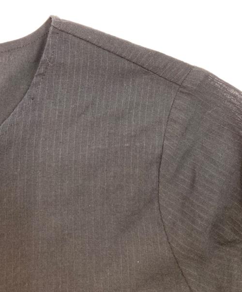 BEARDSLEY（ビアズリー）BEARDSLEY (ビアズリー) シャドーストライプティアードワンピース ブラック サイズ:FREEの古着・服飾アイテム