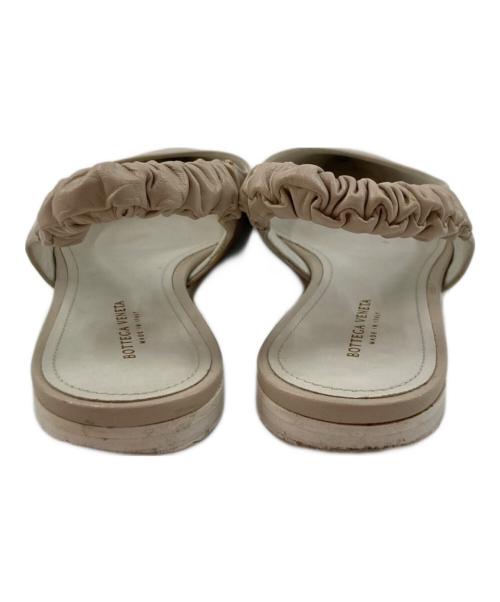 BOTTEGA VENETA（ボッテガベネタ）BOTTEGA VENETA (ボッテガベネタ) フラットシューズ ベージュ サイズ:36の古着・服飾アイテム