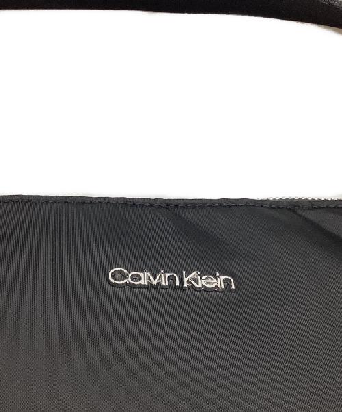 Calvin Klein（カルバンクライン）Calvin Klein (カルバンクライン) ユーティリティポケットクロスボディバッグ ブラックの古着・服飾アイテム