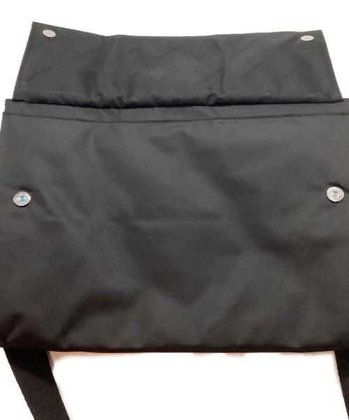 Calvin Klein（カルバンクライン）Calvin Klein (カルバンクライン) ユーティリティポケットクロスボディバッグ ブラックの古着・服飾アイテム