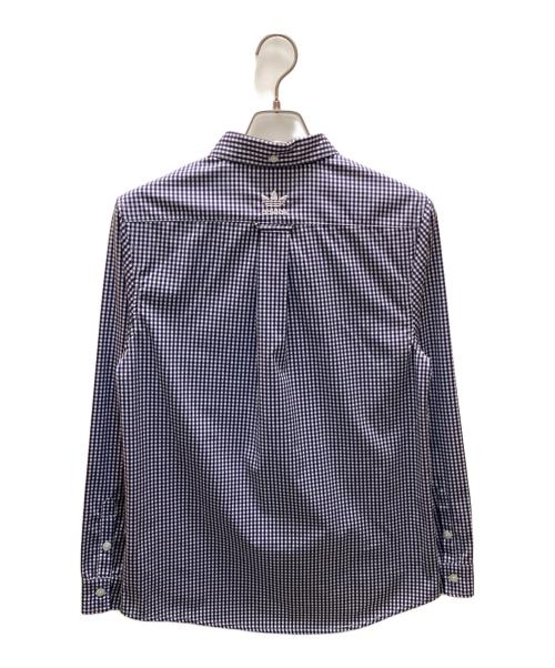 adidas（アディダス）adidas (アディダス) HUMAN MADE (ヒューマンメイド) コラボハート刺繍ギンガムチェックロングスリーブシャツ ホワイト×ネイビー サイズ:Mの古着・服飾アイテム