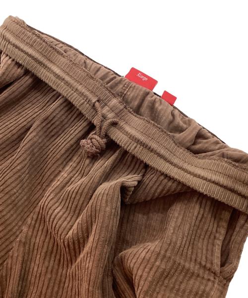 SUPREME（シュプリーム）SUPREME (シュプリーム) コーデュロイ エンジェルエンブロイダリー ショートパンツ ブラウン サイズ:XLの古着・服飾アイテム