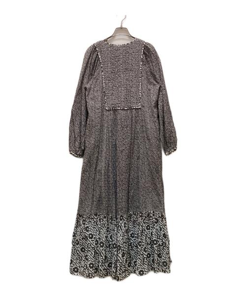 sara mallika（サラマリカ）sara mallika (サラマリカ) ダブルフラワープリントワンピース ブラック サイズ:Free 未使用品の古着・服飾アイテム