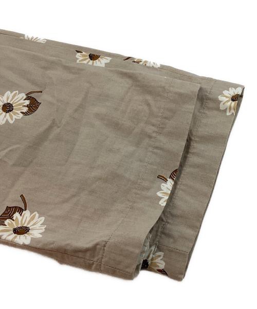 45R（フォーティファイブ・アール）45R (フォーティファイブ・アール) デイジープリントパンツ ベージュ サイズ:2の古着・服飾アイテム