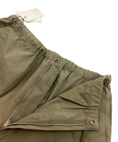 MORRIS&SONS（モリスアンドサンズ）MORRIS&SONS (モリスアンドサンズ) ウエスト紐パンツ カーキ サイズ:2 未使用品の古着・服飾アイテム