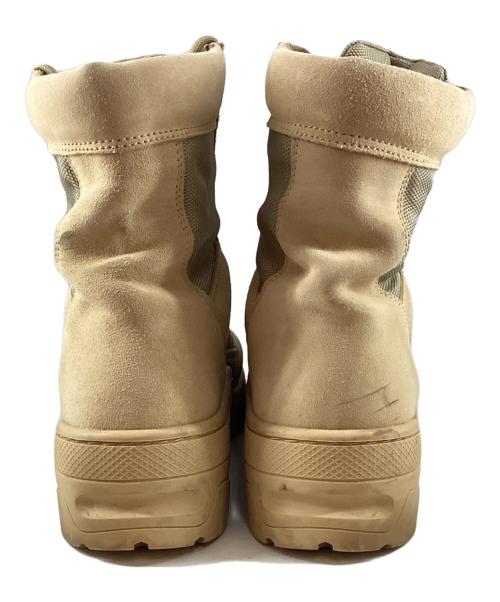 YEEZY SEASON4（イージーシーズン4）YEEZY SEASON4 (イージーシーズン4) コンバット レースアップブーツ ベージュ サイズ:43の古着・服飾アイテム