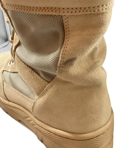 YEEZY SEASON4（イージーシーズン4）YEEZY SEASON4 (イージーシーズン4) コンバット レースアップブーツ ベージュ サイズ:43の古着・服飾アイテム