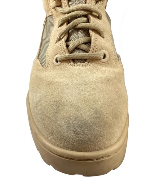 YEEZY SEASON4（イージーシーズン4）YEEZY SEASON4 (イージーシーズン4) コンバット レースアップブーツ ベージュ サイズ:43の古着・服飾アイテム