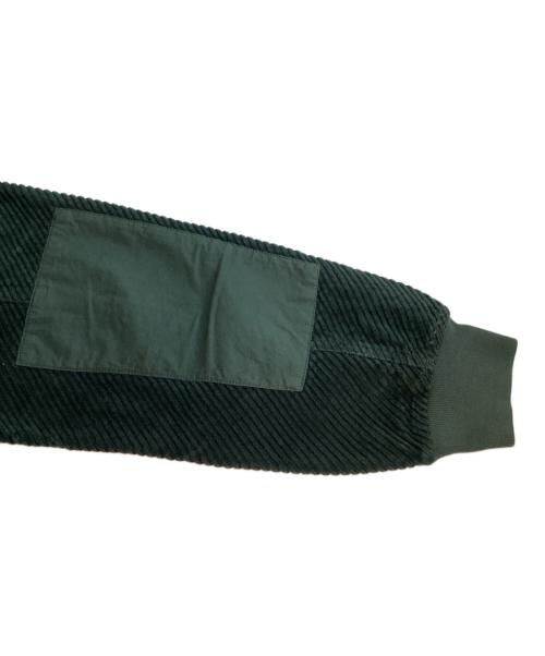 STONE ISLAND（ストーンアイランド）STONE ISLAND (ストーンアイランド) CORDUROY GARMENT DYED CREWNECK グリーン サイズ:Mの古着・服飾アイテム
