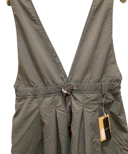 GRAMICCI（グラミチ）GRAMICCI (グラミチ) EKAL (エカル) 別注『撥水/2WAY仕様』Gramicci アクティブナイロンサロペット グレー サイズ:M 未使用品の古着・服飾アイテム