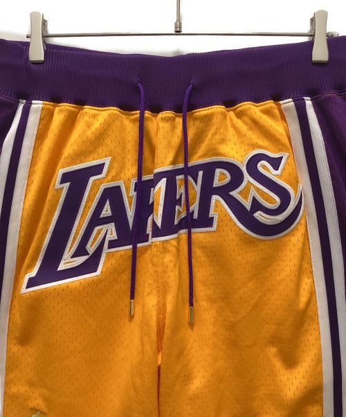 LAKERS（レイカーズ）LAKERS (レイカーズ) MITCHELL & NESS (ミッチェルアンドネス) JUST★DON (ジャストドン) コラボ ショーツ ロサンゼルスレイカーズ イエロー×パープル サイズ:Lの古着・服飾アイテム