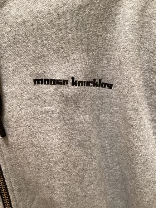 MOOSE KNUCKLES（ムース ナックルズ）MOOSE KNUCKLES (ムース ナックルズ) ジップパーカー グレー サイズ:XLの古着・服飾アイテム