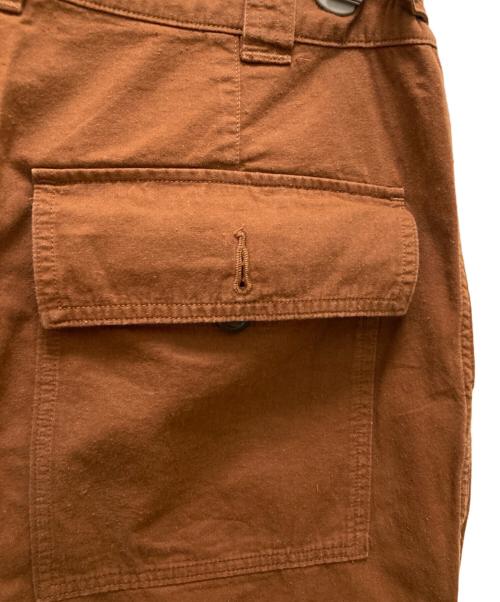 MHL（エムエイチエル）MHL (エムエイチエル) サイドベルト2タックパンツ ブラウン サイズ:Sの古着・服飾アイテム