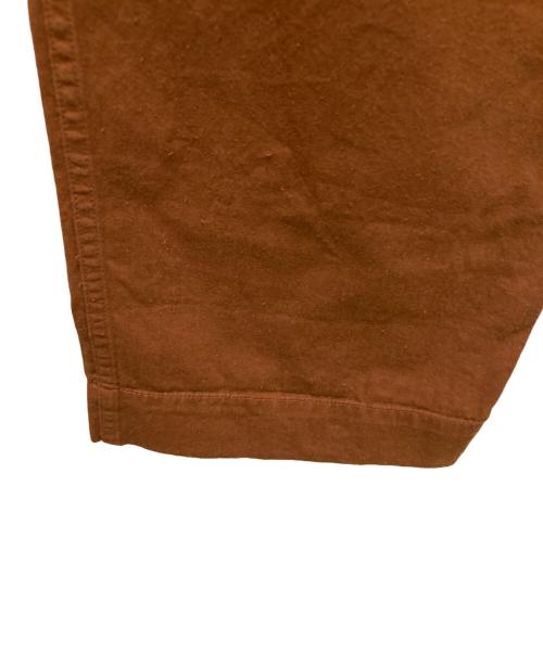 MHL（エムエイチエル）MHL (エムエイチエル) サイドベルト2タックパンツ ブラウン サイズ:Sの古着・服飾アイテム