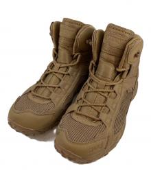 MAGNUM（マグナム）の古着「トレーニングブーツ」｜ベージュ