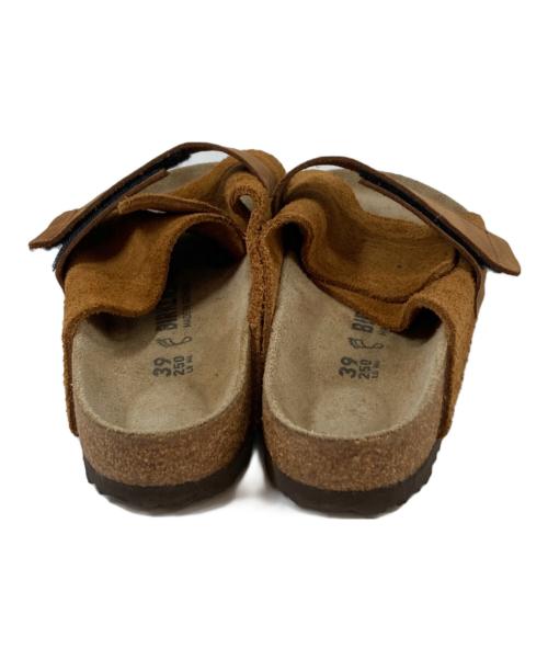 BIRKENSTOCK（ビルケンシュトック）BIRKENSTOCK (ビルケンシュトック) KYOTO スウェードベルクロサンダル ブラウン サイズ:25cmの古着・服飾アイテム