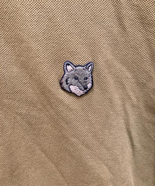 maison kitsune（メゾンキツネ）maison kitsune (メゾンキツネ) ボールド フォックスヘッド パッチ コンフォート ポロシャツ カーキ サイズ:XXLの古着・服飾アイテム