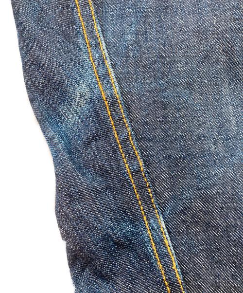 Vivienne Westwood man（ヴィヴィアン ウェストウッド マン）Vivienne Westwood man (ヴィヴィアン ウェストウッド マン) 捻じれデザインデニムパンツ インディゴ サイズ:44の古着・服飾アイテム