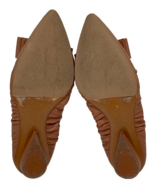 Salvatore Ferragamo（サルヴァトーレ フェラガモ）Salvatore Ferragamo (サルヴァトーレ フェラガモ) ポイントトゥヴァラリボン ギャザーパンプス ブラウン サイズ:7Dの古着・服飾アイテム