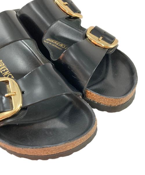 BIRKENSTOCK（ビルケンシュトック）BIRKENSTOCK (ビルケンシュトック) ARIZONA BIG BUCKLE ブラック サイズ:38の古着・服飾アイテム