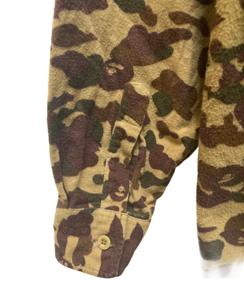 A BATHING APE（ア ベイシング エイプ）A BATHING APE (ア ベイシング エイプ) サルカモ柄シャモアオープンカラーシャツ グリーン サイズ:Ⅼの古着・服飾アイテム