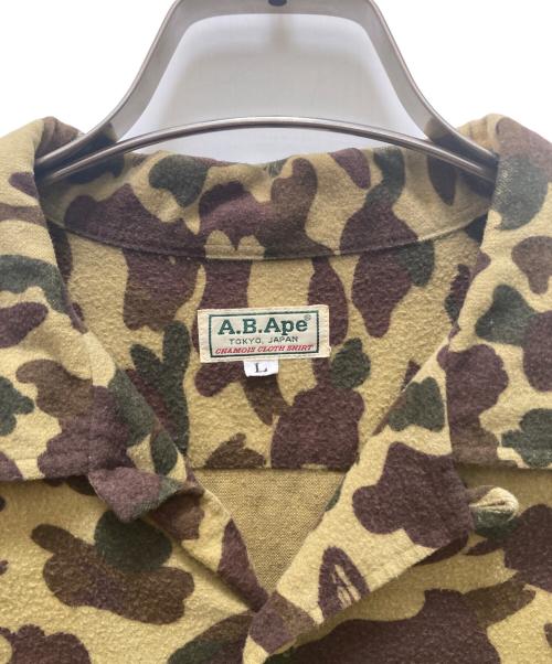 A BATHING APE（ア ベイシング エイプ）A BATHING APE (ア ベイシング エイプ) サルカモ柄シャモアオープンカラーシャツ グリーン サイズ:Ⅼの古着・服飾アイテム