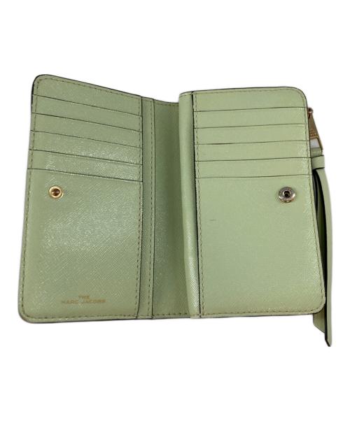 MARC JACOBS（マークジェイコブズ）MARC JACOBS (マークジェイコブス) ザ スナップショット コンパクト 2つ折り財布 グリーンの古着・服飾アイテム