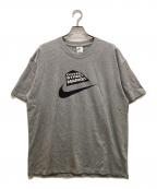 NIKE×DOVER STREET MARKETナイキ×ドーバー ストリート マーケット）の古着「コラボロゴプリントTシャツ」｜グレー