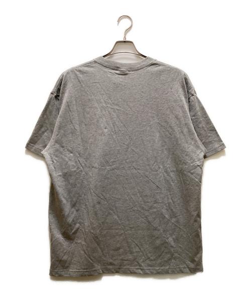 NIKE（ナイキ）NIKE (ナイキ) DOVER STREET MARKET (ドーバー ストリート マーケット) コラボロゴプリントTシャツ グレー サイズ:L 未使用品の古着・服飾アイテム