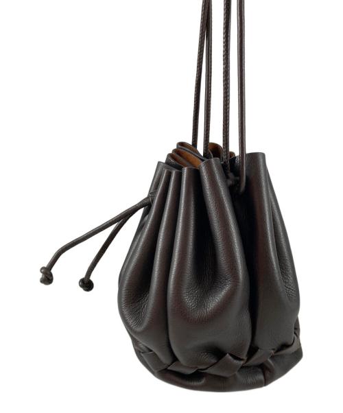 HEREU（ヘリュー）HEREU (ヘリュー) モリナ クロスボディ バケット ショルダーバッグ ブラウンの古着・服飾アイテム