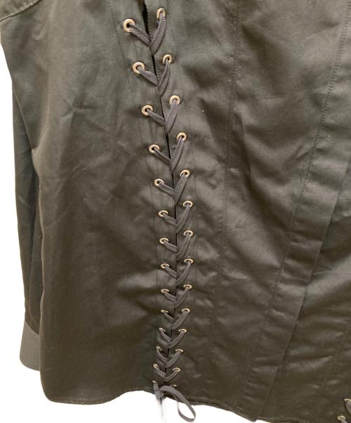 JOHN LAWRENCE SULLIVAN（ジョン ローレンス サリバン）JOHN LAWRENCE SULLIVAN (ジョン ローレンス サリバン) グログランレースアップシャツ ブラック サイズ:0S  未使用品の古着・服飾アイテム