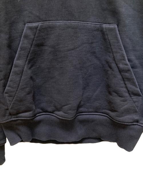 AMI PARIS（アミ パリス）AMI PARIS (アミ パリス) ハートロゴ刺繍プルオーバーパーカー ブラック サイズ:XSの古着・服飾アイテム