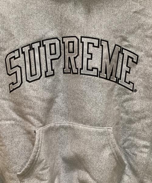 SUPREME（シュプリーム）Supreme (シュプリーム) グリッター アーチロゴ スウェットパーカー グレー サイズ:smallの古着・服飾アイテム
