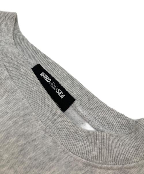 WIND AND SEA（ウィンダンシー）WIND AND SEA (ウィンダンシー) Disney (ディズニー) サーフ ミッキー クルーネック スウェット グレー サイズ:Lの古着・服飾アイテム